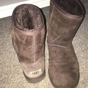 UGG Shoes - SHORT BROWN UGGS UGG Shoes - SHORT BROWN UGGS